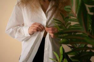 Why Cheap Shirts Fade After Wash? (Real Reason Explained – 2026 Guide)